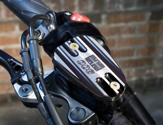 Joker Machine Front Master Cylinder Cover Union Jack 900 - Black